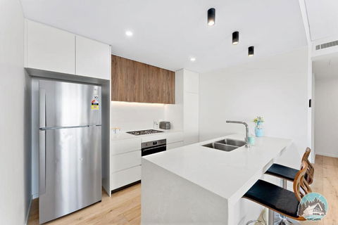 Aircabin - Shell Cove - Next To Marina - 2BR Apt - Accommodation Noosa 4