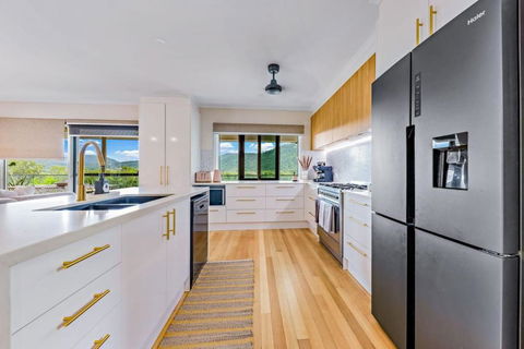 Airlie Abode - Accommodation Noosa 3