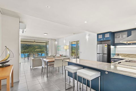Airlie Beach Ocean Views & Resort Living @ 231 - Accommodation Noosa 4