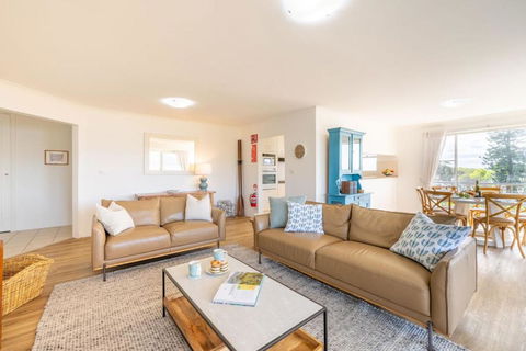 Albacore 6 - Accommodation Noosa 2