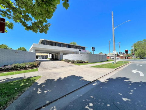 Albury Garden Court Motel - Accommodation Noosa 2
