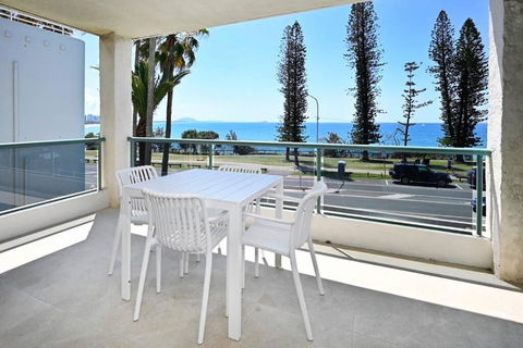 Alex Heads, Prime Location, Stunning Views - Accommodation Noosa 4