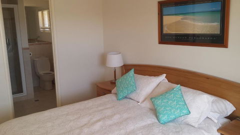Alexander Drive B & B - Accommodation Noosa 0