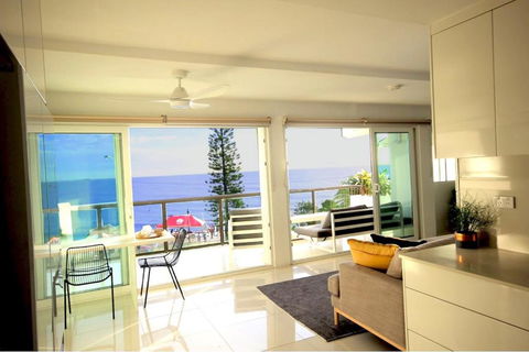 Alexandra Headland Ocean Dream - Stunning View ZA6 - Accommodation Noosa 0