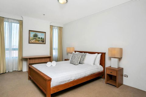 ALF49-Huge 2BR Penthouse Style, Great Water Views - Accommodation Noosa 2