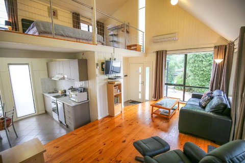 Allambie Cottages - Villa 1 - Accommodation Noosa 0