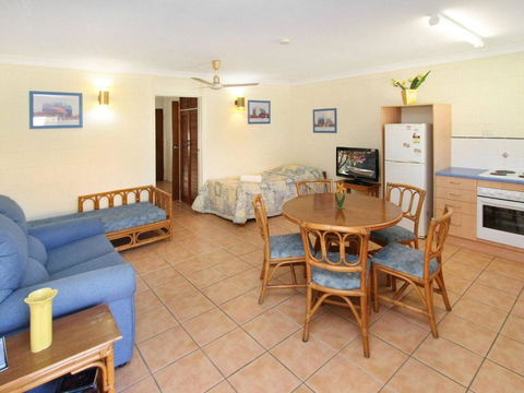 Alma Bay Holiday Unit 1 - Accommodation Noosa 4