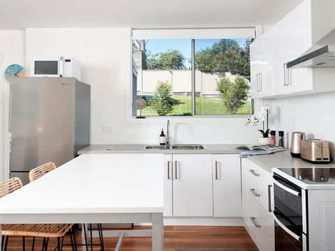 Aloha Beach House - Accommodation Noosa 3