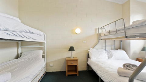Alpine Heights 04 - Accommodation Noosa 4