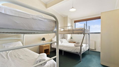 Alpine Heights 04 - Accommodation Noosa 3