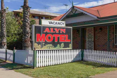 Alyn Motel - Accommodation Noosa 0