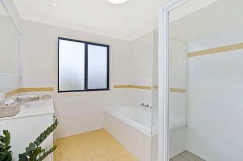Amara 6 Wesley Avenue - Accommodation Noosa 4