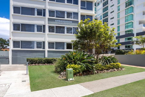 Ambassador Beachfront Apartments - Hosted By Burleigh Letting - Accommodation Noosa 0