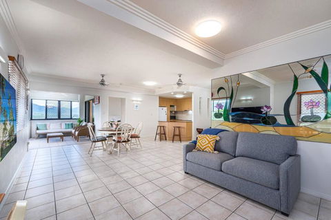 An Adorable Apartment On Abbott - Stunning Views - Accommodation Noosa 0