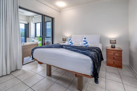 An Adorable Apartment On Abbott - Stunning Views - Accommodation Noosa 2