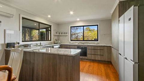 Anchored On Capes Upstairs - Accommodation Noosa 1