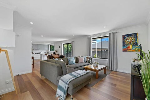 Anson Abode - CBD Home, Modern Sophistication - Accommodation Noosa 1
