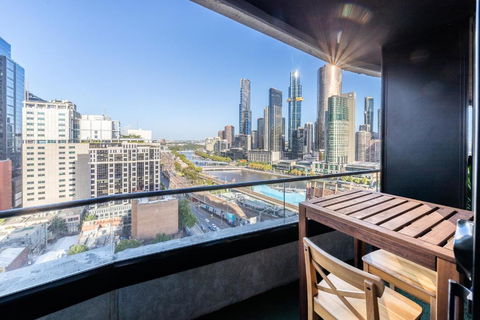 Aura2107, 2 Bedroom Apartment With Balcony, Stunning Yarra River And City Views - Accommodation Noosa 0