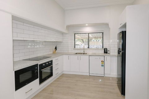 Apartments On Morrow - Accommodation Noosa 1