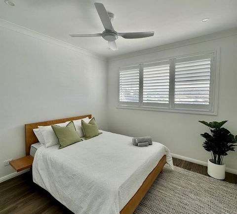 Aquila Beach Retreat - Accommodation Noosa 3