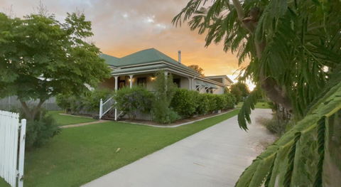 Area51 Warwick - Accommodation Noosa 0