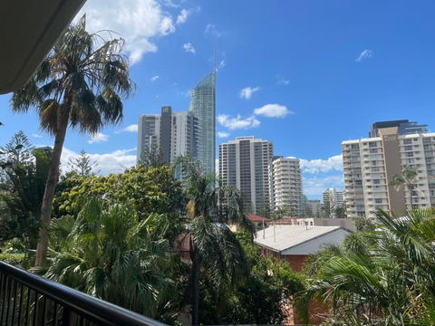 Aristocrat Apartments - Accommodation Noosa 4