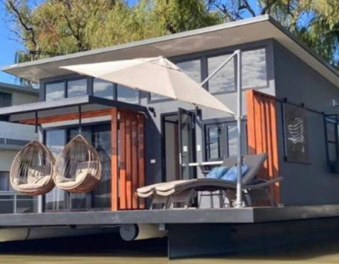 Ark-imedes - Unique Float Home On The Murray River - Accommodation Noosa 3