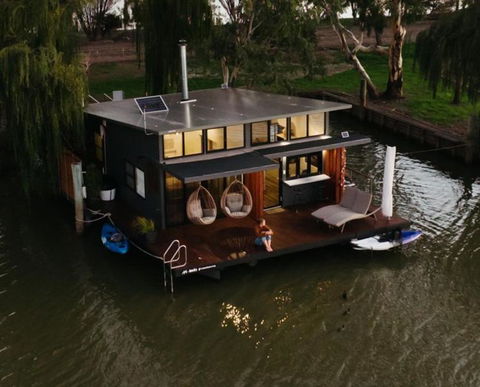 Ark-imedes - Unique Float Home On The Murray River - Accommodation Noosa 0