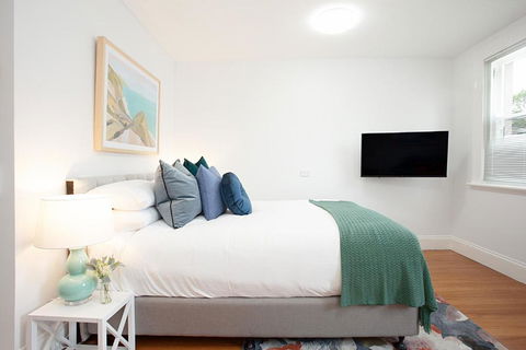 Art Deco Designer Studio In Lewisham - Accommodation Noosa 0