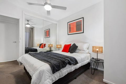 Astral Apartments. Spacious 2 Bed, 2 Bath Apartment In A Great Location. - Accommodation Noosa 2