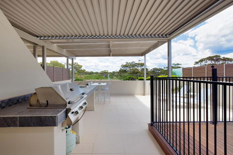 Aura 10 Shoal Bay - Accommodation Noosa 3