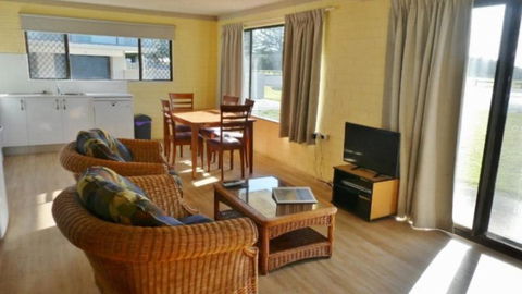 Aurora D - S, 2 - 13 Pacific Pde - Accommodation Noosa 3