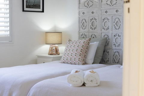 Avalon Beach Cottage, Private, 150m To The Beach! - Accommodation Noosa 4
