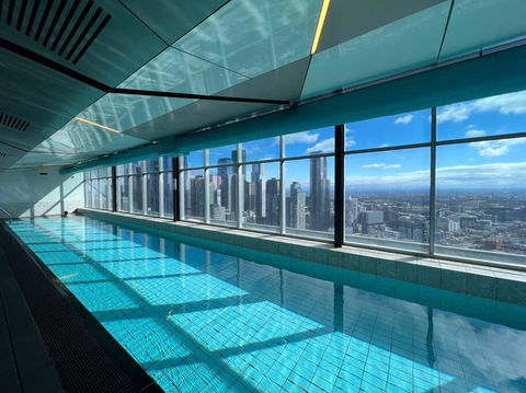 Awesome Melbourne Family Haven With Rooftop Pool - Accommodation Noosa 2