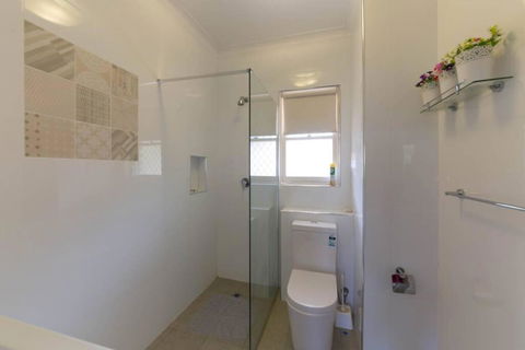 B9 Crawley Apartment 1 BRM & Sleepout Near UWA - Accommodation Noosa 3