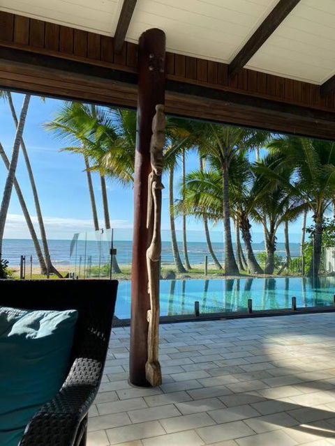 BALA Beach House On ABSOLUTE Beachfront - Accommodation Noosa 0