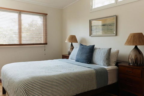 BAY PROPERTIES . The Sailors Upper Deck - Accommodation Noosa 4