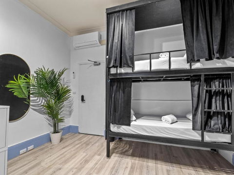 AZZURRO POD HOTEL Darling Harbour- Near ICC - Accommodation Noosa 3