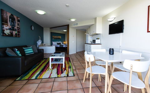 La Promenade - Accommodation Noosa 24