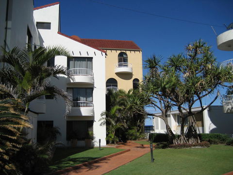 Mykonos Apartments - Accommodation Noosa 0