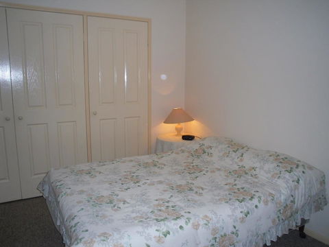 Ground Floor, Family Unit On The Canal With Free WIFI! - Accommodation Noosa 8