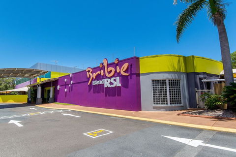 Ground Floor, Family Unit On The Canal With Free WIFI! - Accommodation Noosa 12