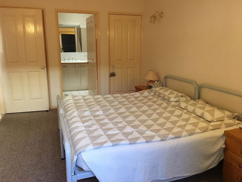 Ground Floor, Family Unit On The Canal With Free WIFI! - Accommodation Noosa 11