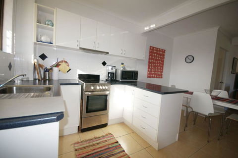 Bird Song - Accommodation Noosa 11