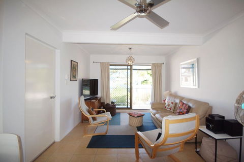 Bird Song - Accommodation Noosa 5