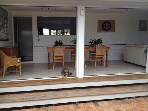 Hampton Cottage- Delightful Cottage Bring Your Dog! - Accommodation Noosa 0