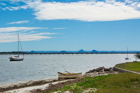 Spectacular Unit Overlooking Pumicestone Passage - Welsby Pde, Bongaree - Accommodation Noosa 8