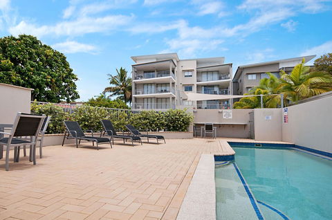 Spectacular Unit Overlooking Pumicestone Passage - Welsby Pde, Bongaree - Accommodation Noosa 5