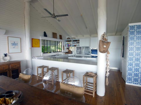 Annie's White House - Accommodation Noosa 14