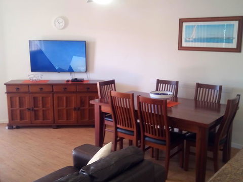 The Apartments Kings Beach Surfside - Accommodation Noosa 2